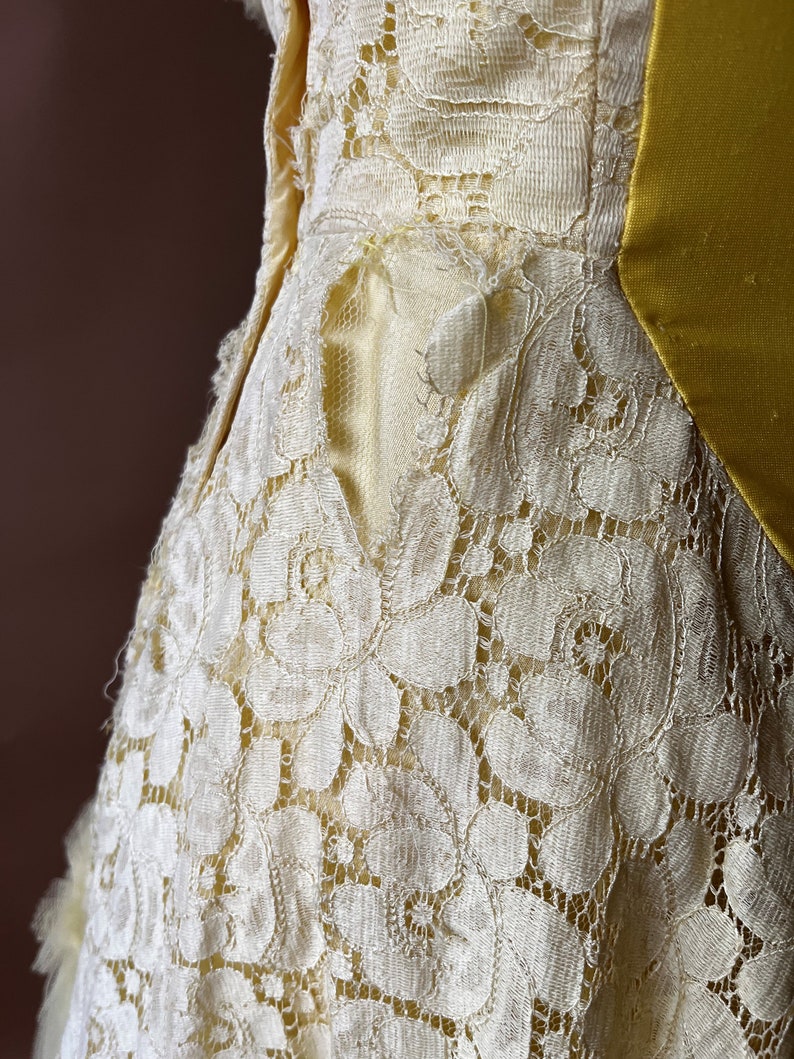 Vintage 1950's/1960's Yellow Lace Dress image 9