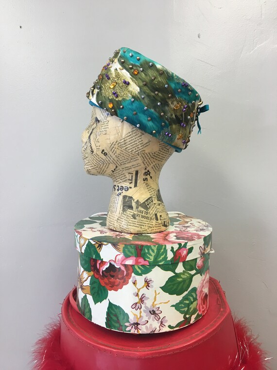 Vintage 1960's Embellished Pillbox Hat - image 7