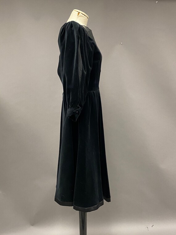 Vintage Louis Feraud Velvet Dress - image 5
