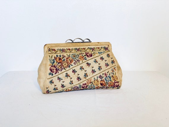 Vintage 1960's Embroidered Cloth Clutch Handbag - image 1