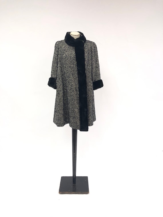 Vintage 1940's Fur Trimmed Swing Coat