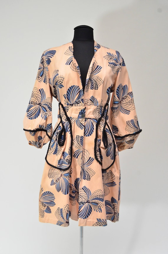 1940's Abstract Bow Print Housecoat