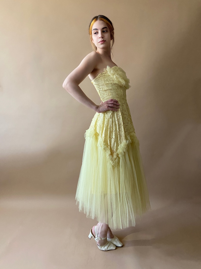 Vintage 1950's/1960's Yellow Lace Dress image 4