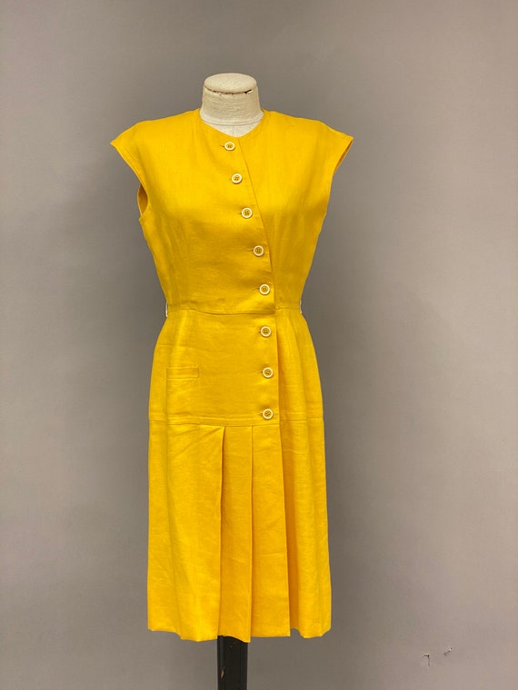 Vintage 1960's Adele Simpson Linen Dress - image 2