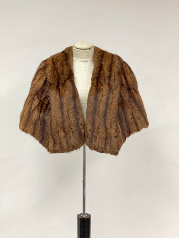 Vintage 1960's Fur Capelet - image 1