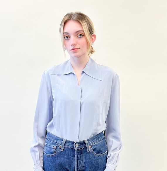 blusa seda azul claro