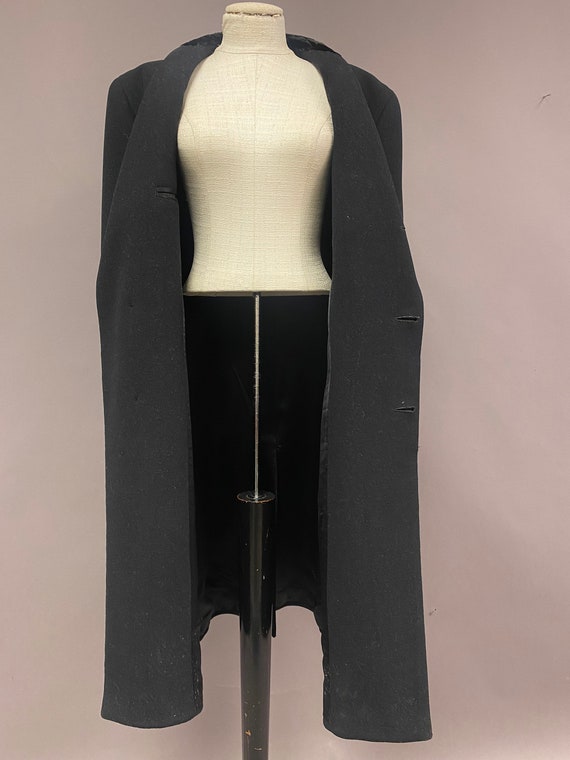 Vintage 1950’s/1960’s Black Wool Coat with Velvet… - image 7