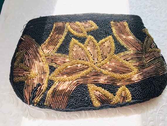 RARE vintage lotus hand beaded evening bag, made … - image 1