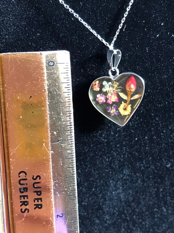 Vintage real preserved flower heart necklace, ste… - image 3