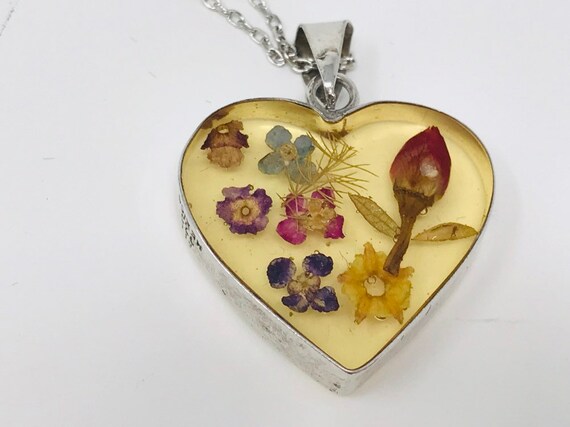 Vintage real preserved flower heart necklace, ste… - image 8