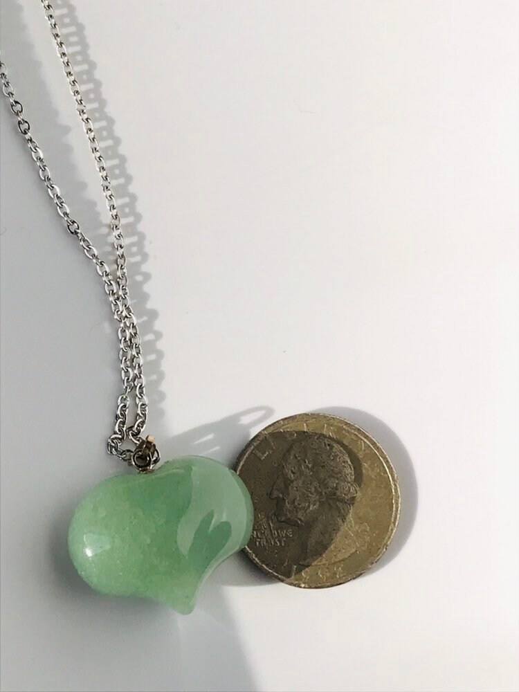 翡翠　ペンダント　ハート形翡翠　ネックレスとブローチ 翡翠ハートペンダント、翡翠クリスタルネックレス - Etsy 日本