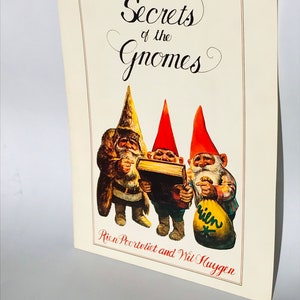VERY RARE vintage Secrets of the Gnomes folder by Rien Poortvliet and Unieboek, collectors vintage Kabouter, David the Gnome, Swedish Tomte