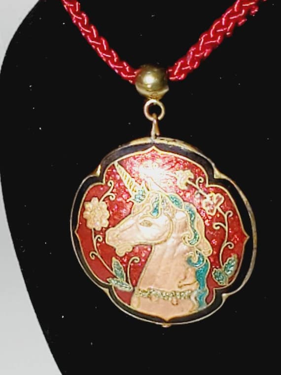 RARE vintage 1980s unicorn pendant with original r