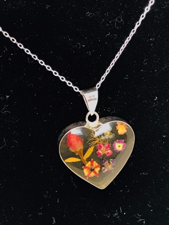 Vintage real preserved flower heart necklace, ste… - image 6