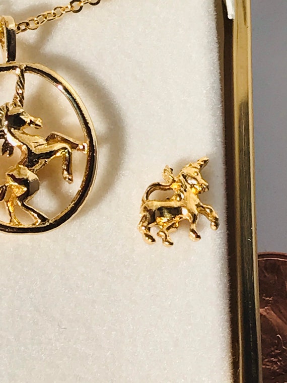 Vintage 14k gold plated unicorn pendant and earri… - image 6