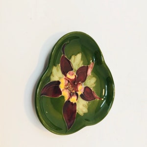 Very rare vintage Moorcroft floral dish, Moorcroft England