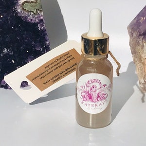 Formuła łącząca kwiaty i esencje kamieni szlachetnych wspomagająca ciążę, poczęcie i okres ciąży, złoto, turkus, szmaragd, turmalin