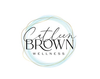 Wellness-logo-ontwerp, blauwe cirkel met goud, gezondheids- en schoonheidsbranding