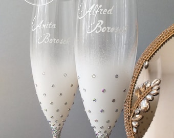 Personalized White Wedding Flutes Bling Swarovski Crystals Champagne Toast Glasses Bride Groom Ceremony Table Decor Mr & Mrs Custom Present