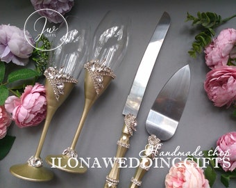 Personalized Champagne Wedding Toasting Flutes Dark Gold Glasses Swarovski Crystals Cake Server Knife Bling Shabby Chic Boho Style Romantic