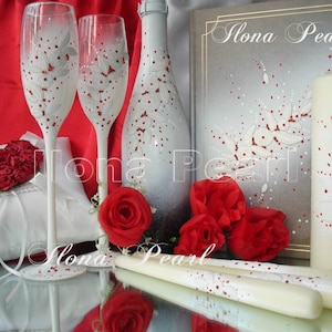 Red wedding personalized toasting flutes champagne glasses bride groom flutes