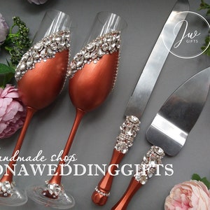 Personalized Champagne Wedding Toasting Flutes Copper Glasses Swarovski Crystals Cake Server Knife Bling Shabby Chic Boho Style Romantic Red