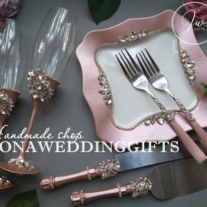 Rose Gold Toasting Flutes Personalized Wedding Champagne Glasses Swarovski Crystals Cake Server Knife Plate Shabby Chic Boho Style Romantic