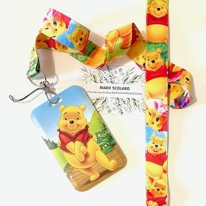 Tour de cou, Cordon porte clefs, Lanière, Carte de bus, Pass Navigo ou porte carte/badge  réf 62 bis ... Thème  Winnie pooh