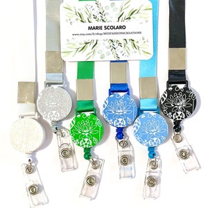 Nekkoord, sleutelhangerkoord, lanyard, buskaart, Navigo-pas met oprolbaar haspel. Keuze uit 12 kleuren.