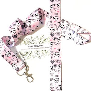 PRM Tour de cou, Cordon porte clefs, Lanière, Carte de bus, Pass Navigo ou T de cou + porte carte   réf LM1 ... Thème Pandas rose