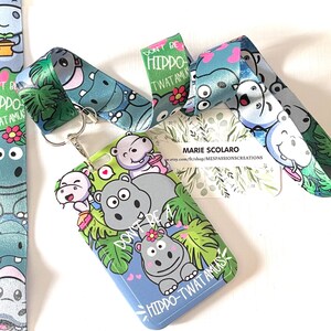 PRM  DUO Tour de cou, cordon porte clefs, carte de bus + porte carte assorti     ... Thème Hippo