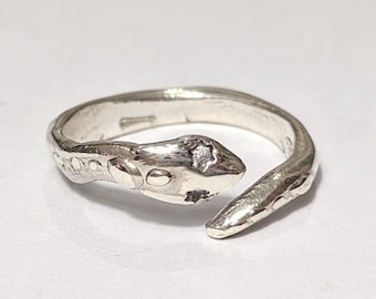 Anello regolabile Serpente dagli occhi a stella - in argento 925 massiccio, pezzo unico fatto a mano