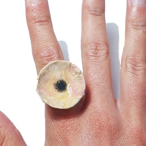 Anello Fiori di campo rosa - in cartapesta smaltata