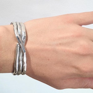 Chunky 925 sterling silver bracelet, semi-rigid and adjustable, no gender, handmade in Italy