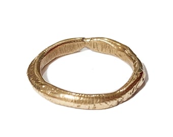 Handmade bronze ring, an artisan jewel with irregular and organic shapes, on your size, for man or woman with chunky shape