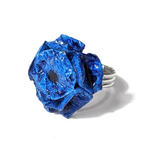 Anello Bouquet Fiori di Campo blu - in cartapesta smaltata