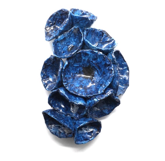Brooch with blue flowers handmade, an elegant and feminine gift idea for women made in Italy
