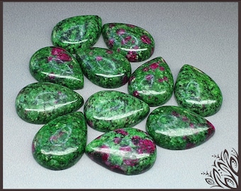 Cabujón de zoisita rubí - pera - 25 mm