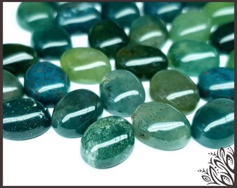 Moss agate cabochon - 10 mm - oval