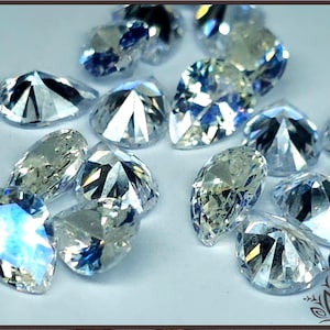 Glass crystal - Moonstone - 8 mm - pear facet cut