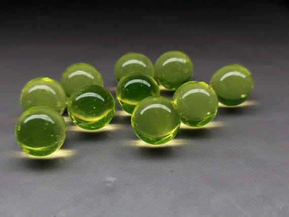 ウランガラス - 球形/オーブ - 16 mm - Etsy 日本