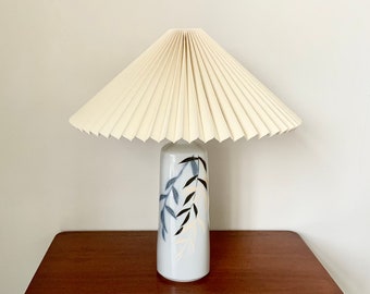 Royal Copenhagen porcelain table lamp. Model Duet, Stor. Excellent condition! Made in Denmark.