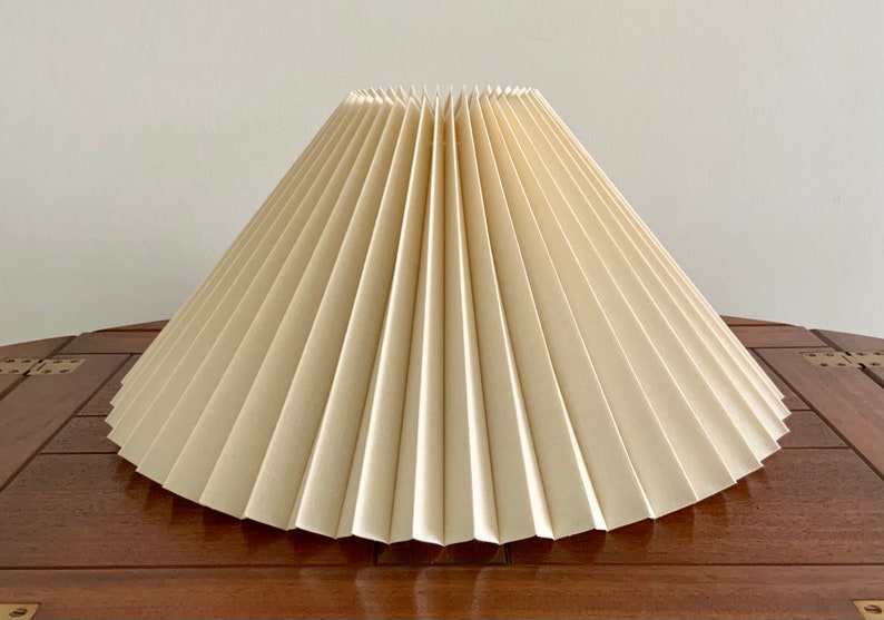 Hanging shade: Cream linen MEDIUM EASTERN style pleated pendant / hanging shade, available in several sizes. Danish design. image 2