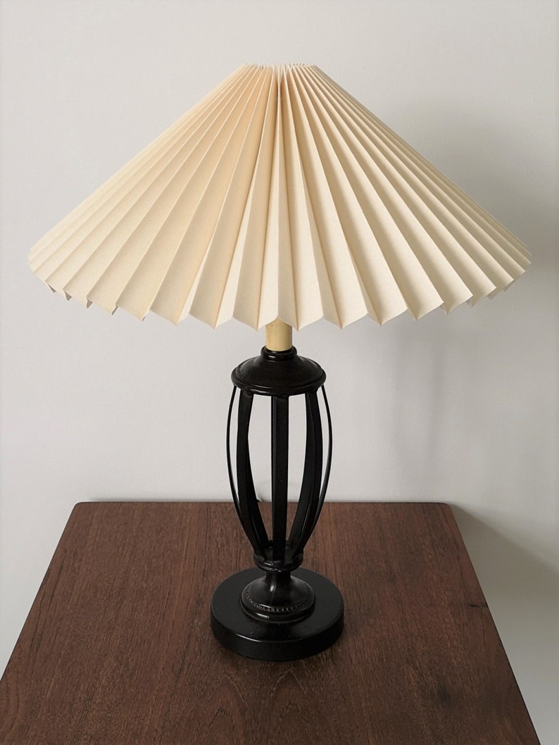 Clip on shade: Cream linen, pleated lampshade, available in two styles, for table lamps/wall lights. Danish designed. image 4