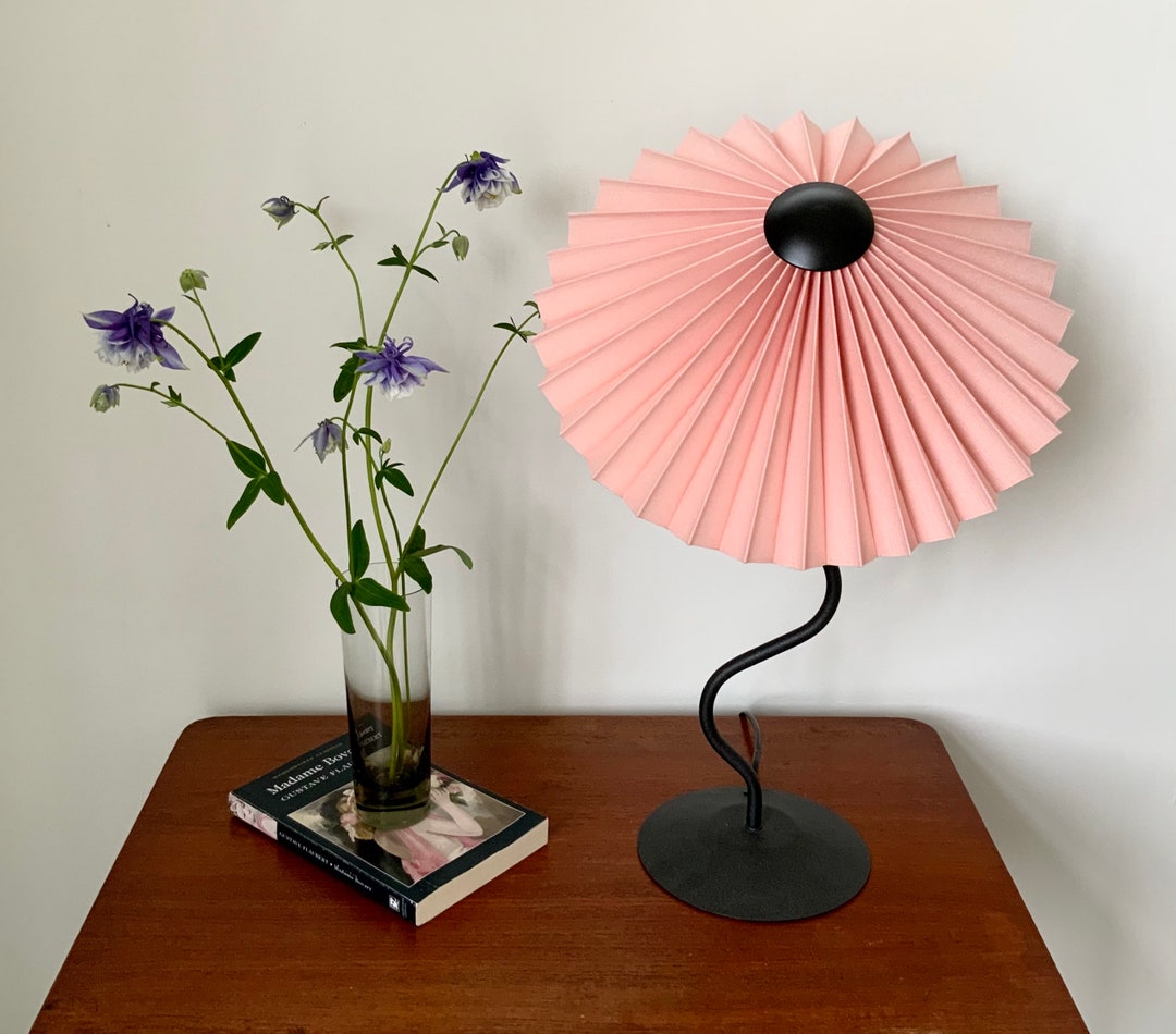 Clip on Shade Tilting Eclipse, Pleated Lampshade in Champagne Pink