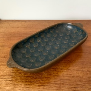 Dybdahl ceramic dish. Handmade in Denmark. Mid-century ceramics.
