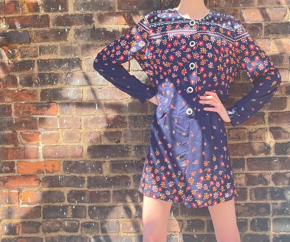 1960’s Floral Print, Mod, Mini Dress - image 2