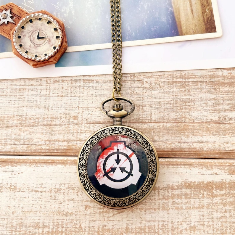 SCP Foundation, groot zakhorloge, fanart, cadeau voor SCP-fans, aangepaste tekeningen mogelijk. Bloody SCP