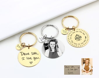 Personalized Calendar Keyring, Actual Handwriting Fingerprint Photo keychain, Save The Date Keychain, Anniversary Engagement Fiancé Gift