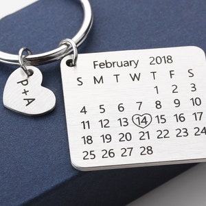 Personalized Calendar Keychain Hand Stamped Calendar Special Day Calendar Anniversary, Wedding, Brithday-Valentine's Day Gift image 1